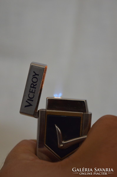 Viceroy gas lighter
