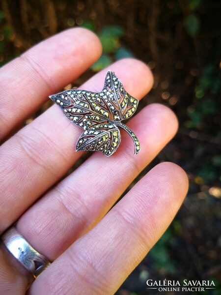 Beautiful silver leaf brooch, pin