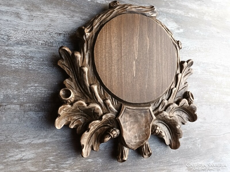 Trófaalátét agyaralátét trófeafaragás vadászajándék preparátum preparálás kopjafa vadásztermék kutya