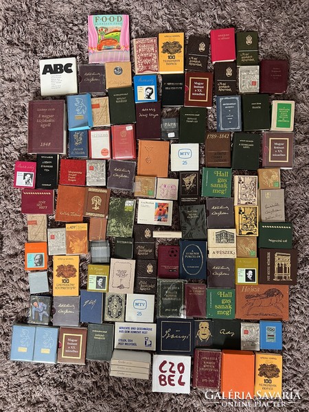 Minibook collection with rare old pieces 122 unopened, unopened miniatures in new condition