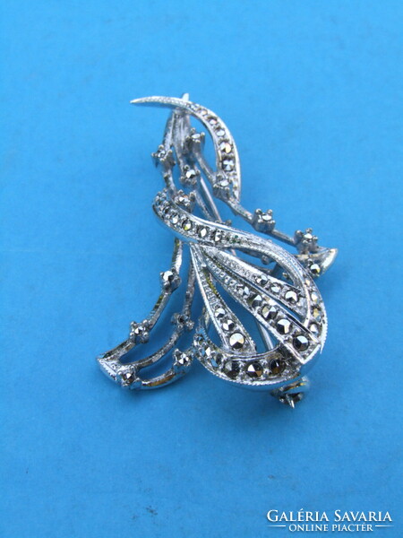Silver badge with marcasite (200620)