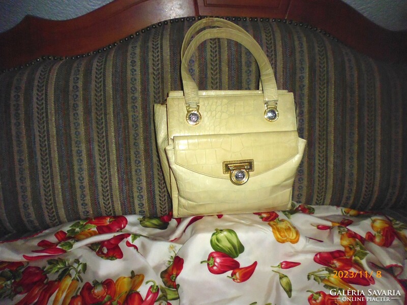 Különlegesség !! Vintage  GIANNI VERSACE  .....női  valódi bőr táska .