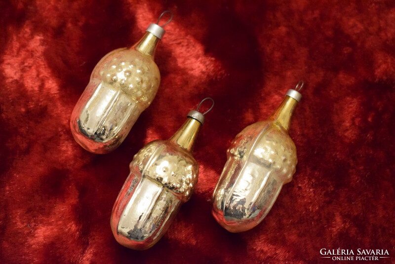 3 darab egyforma régi  üveg makk  karácsonyfadísz  6,5x2,8cm