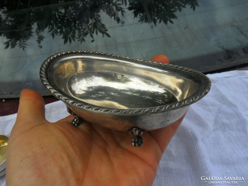 4-legged smaller silver serving hazelnut bowl