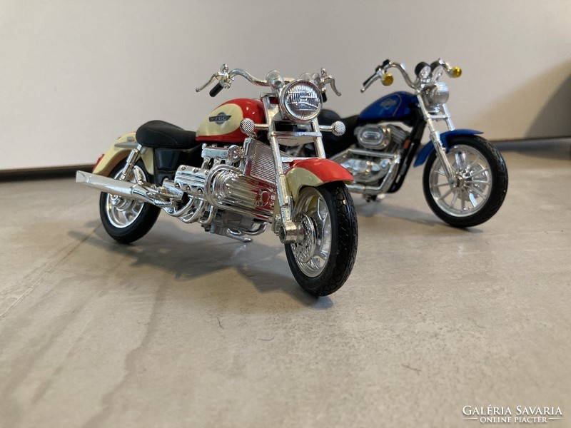 Maisto 1:18 Harley Davidson & Honda modell