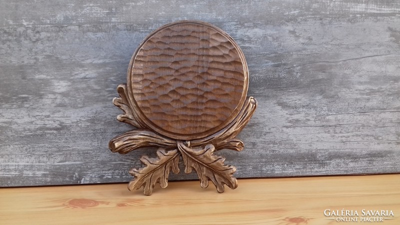 Trófaalátét agyaralátét trófeafaragás vadászajándék preparátum preparálás kopjafa vadásztermék kutya