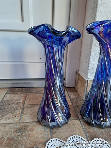 Beautifully colored Carcagi berekfürdő glass vase collectors mid-century modern home decoration heirloom