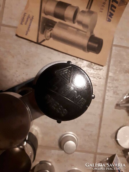 Luna retro metal coffee maker