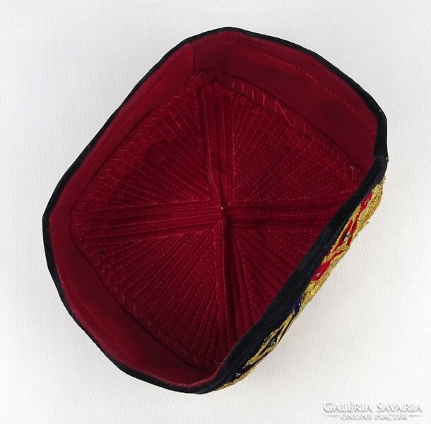 1P627 Régi hímzett fekete tadzsik-üzbég tubeteika fejfedő kalap