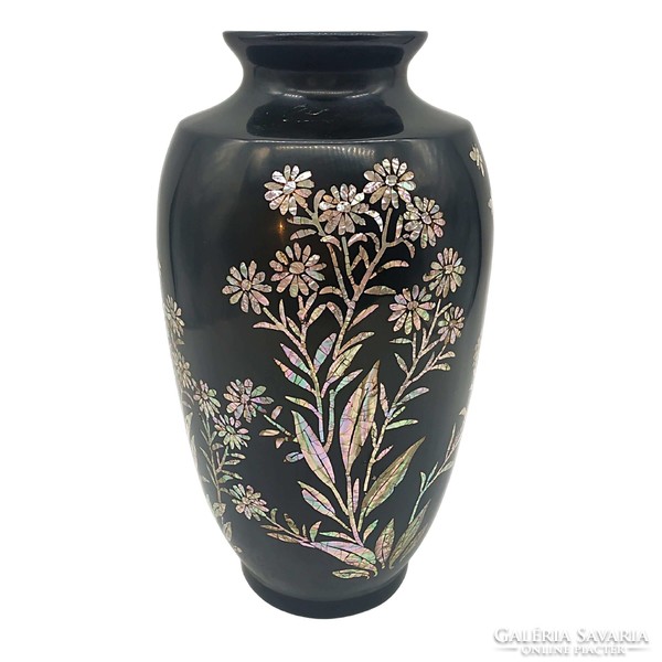 Vinyl vase with flower motif m01009