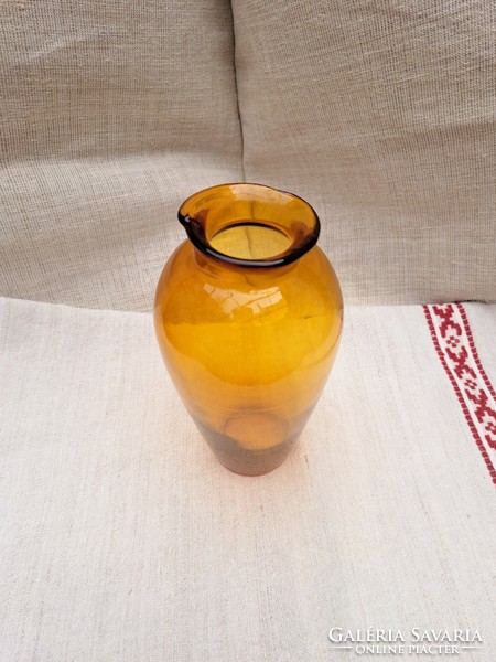 Gyönyörű 20 cm  karcagi  berekfürdői üveg váza Gyűjtői mid-century modern  lakásdekoráció hagyaték