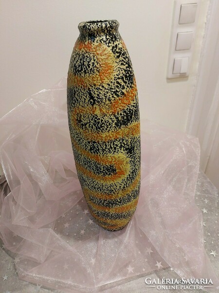 Pesthidegkut ceramics, large floor vase.