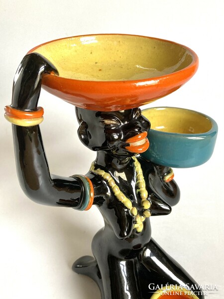 Hops art deco ceramics - African woman holding a bowl - sculpture, table decoration