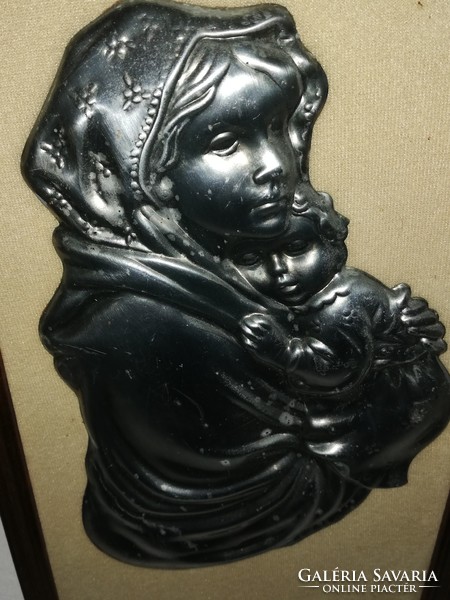 Mary with baby Jesus, framed metal plaque on a velvet base