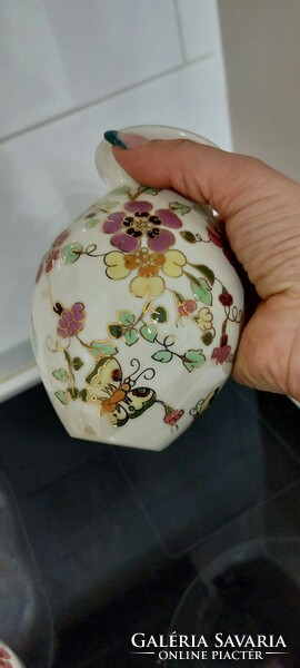 Zsolnay porcelán lepkés  váza