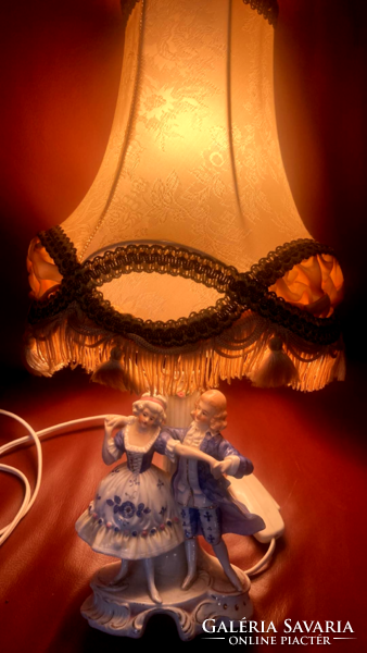 Baroque lamp
