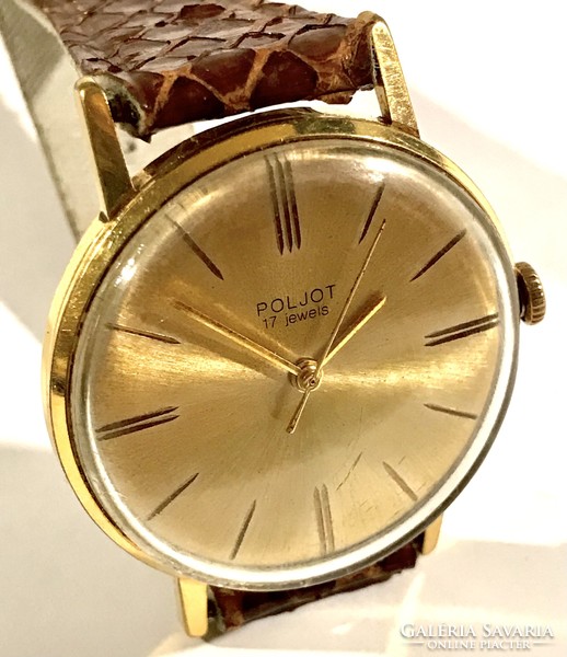 Gold dial poljot in very nice condition! 35 Mm k.N. Mom park area! Postage after cash on delivery