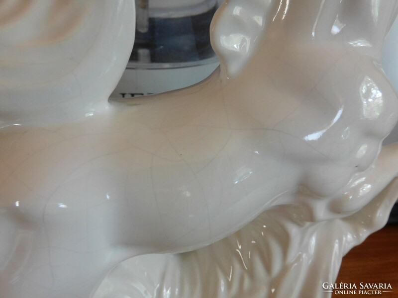 Nagy méretű fehér porcelán ló 27 cm