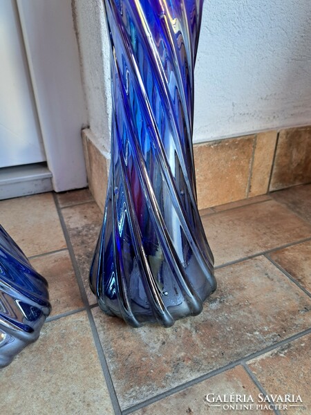 Beautifully colored Carcagi berekfürdő glass vase collectors mid-century modern home decoration heirloom
