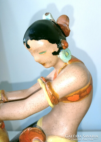Hop ceramic Mexican dancer dancing girl statue 27cm
