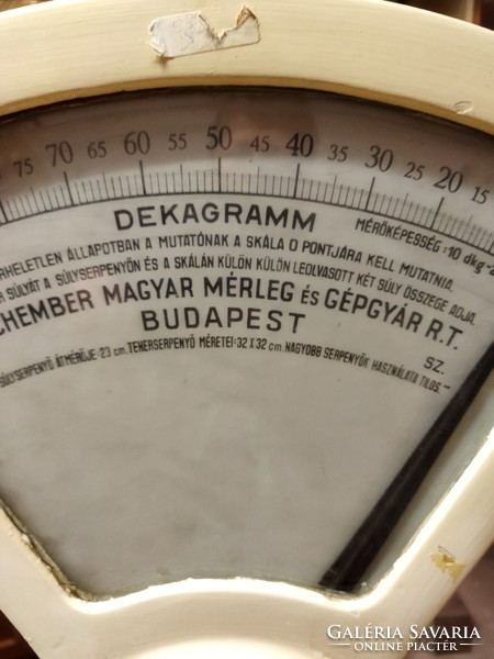 Shop scale with Kőbánya inscription