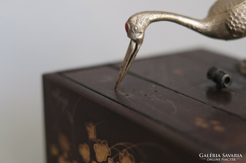 Antik Japán  Lakk arannyal festett Cigaretta adagoló
