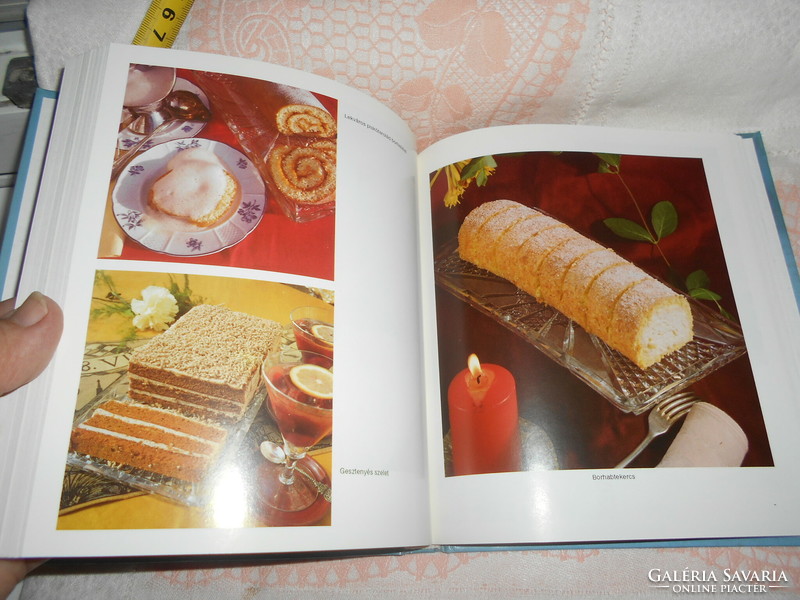 ---Book of Cakes and Pastries iii:-the best and most sought-after volume of the series