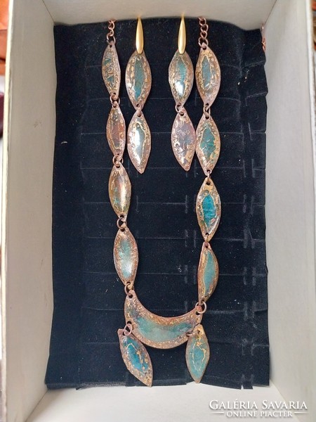 Barkos bea: turquoise-gold fire enamel set