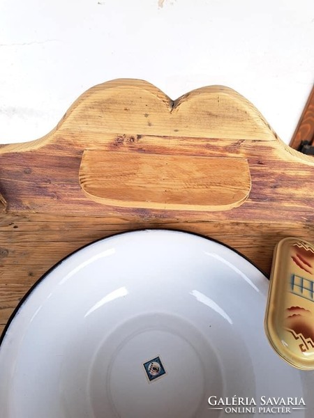Fabulous wooden basin set with accessories, towel holder, toothbrush holder, jug, enamel basin