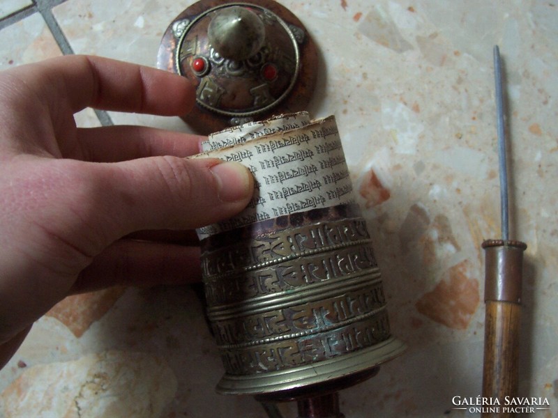 Prayer cylinder in good condition
