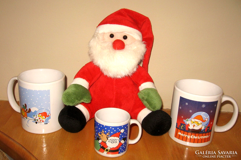 Santa figure with Christmas mugs