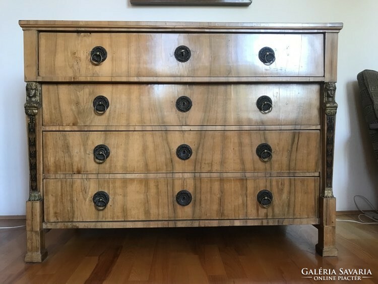 Your antique Irokom furniture