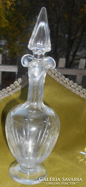 Antik   üveg  palack  csiszolt mintával​, eredeti metszett dugóval