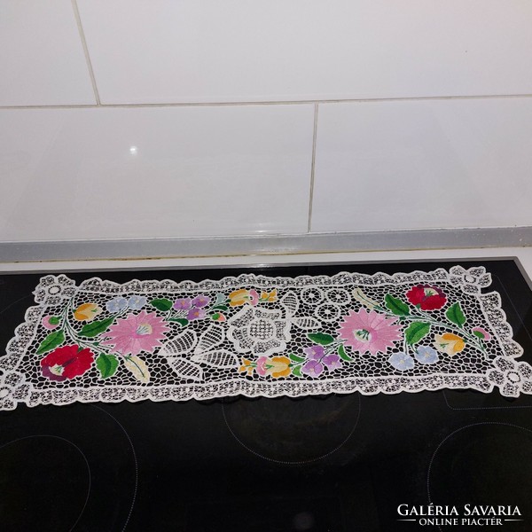 Risselliő embroidered Kalocsa tablecloth