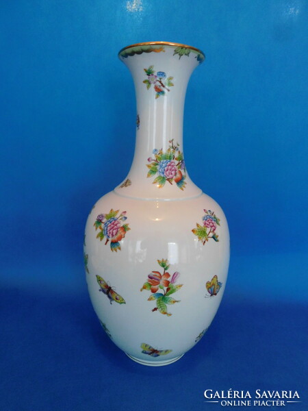 Herend Victoria's giant vase
