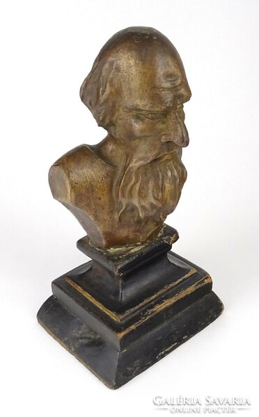 1P656 XIX. századi művész : Férfi mellszobor 29 cm