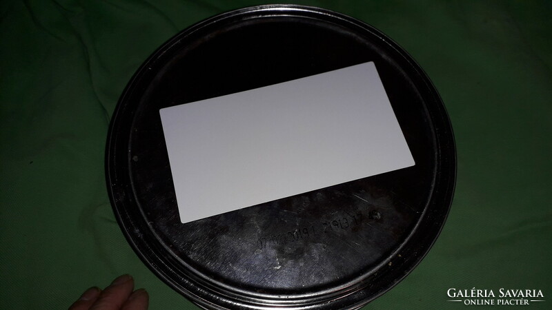 Retro kör alakú fém fedeles lemez sütis díszdoboz MIKULÁS -KARÁCSONY 19 x 9 cm a képek szerint