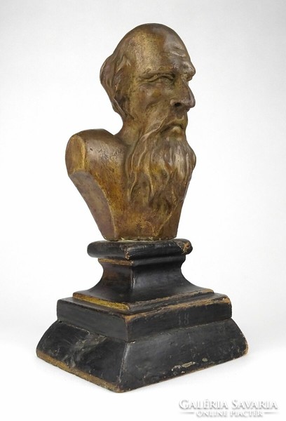 1P656 XIX. századi művész : Férfi mellszobor 29 cm