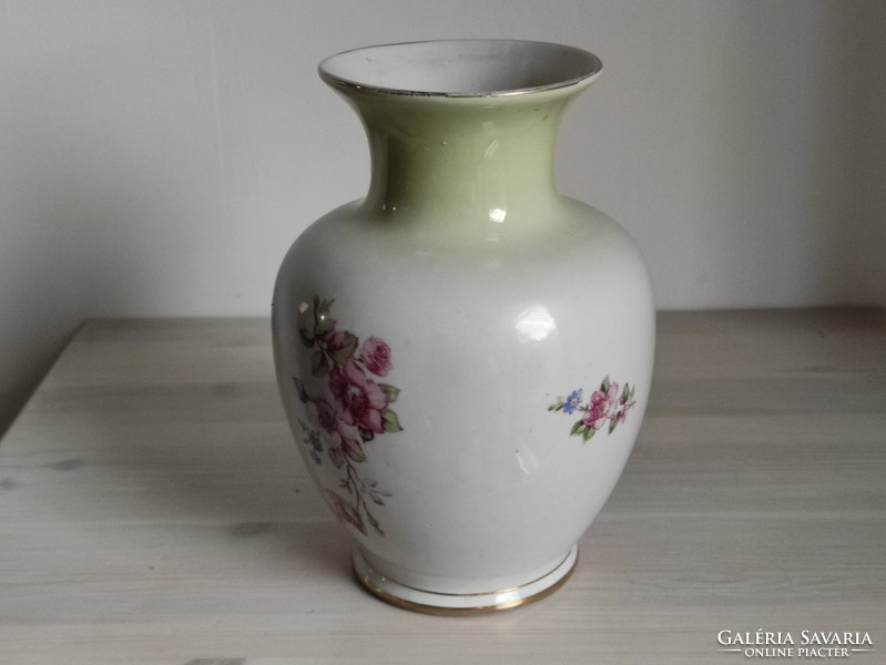 Álomszép csipke rózsa mintás klasszikus hasas antik hollóházi porcelán váza