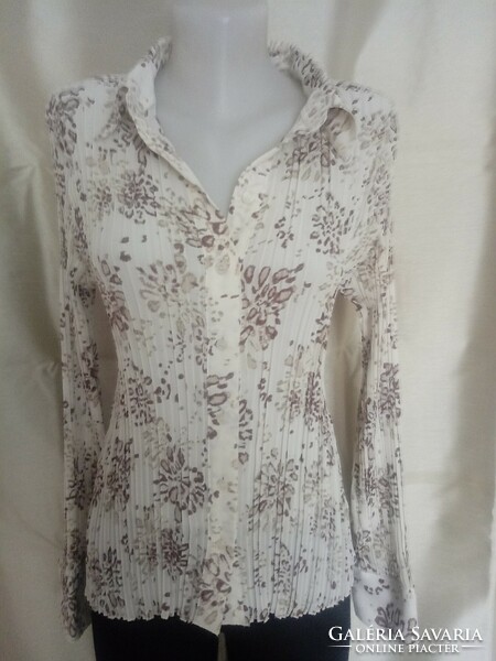 Next pleated beige blouse with brown pattern
