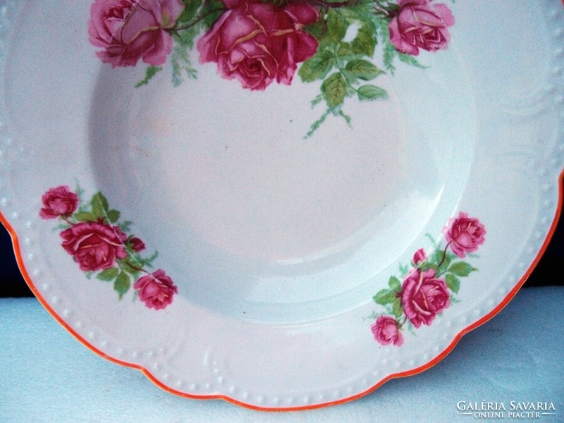 Zsolnay  rózsás tányér