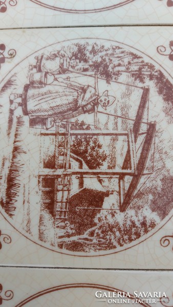 Antik zsúrkocsi fából, porcelán csempe tetővel