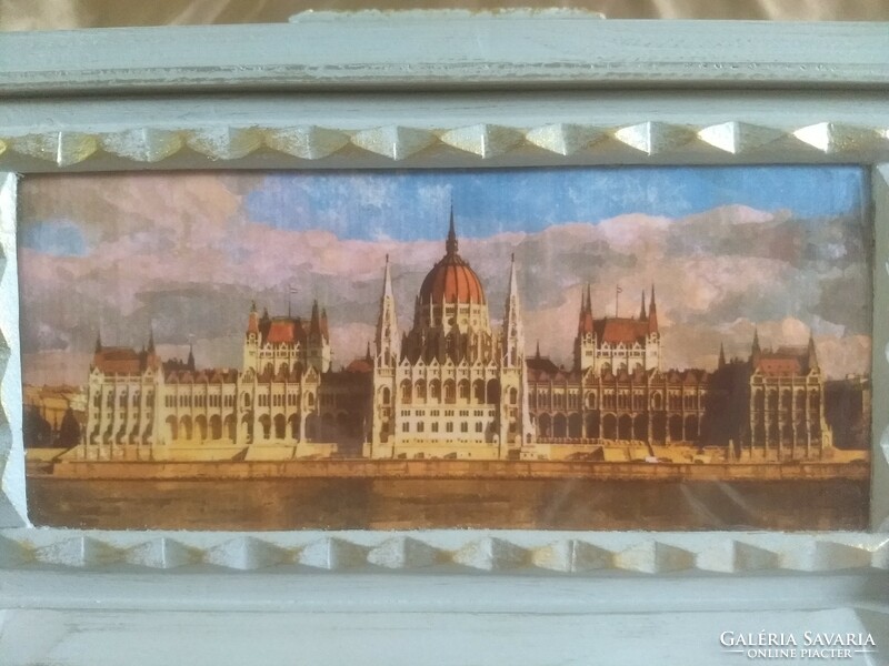 Antik hatású fából készült Magyarország láda doboz Országház kerámia dekor, Csodaszarvas