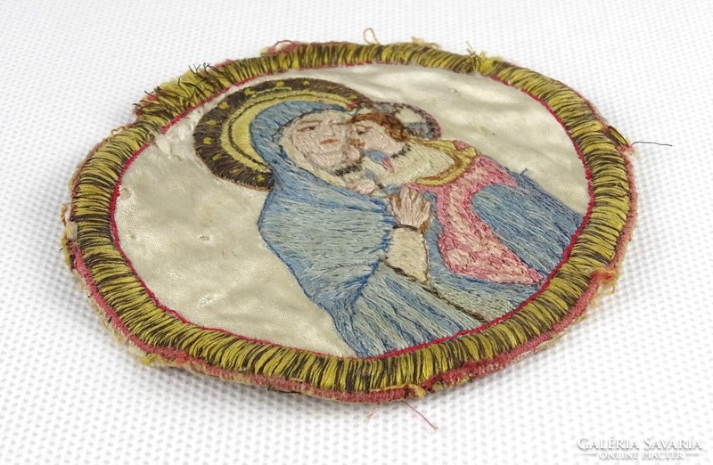 1P698 old Mary with her child religious quilt 9 cm