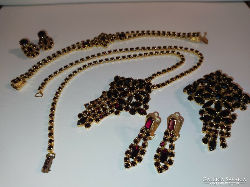 Many-piece vintage Czech glass garnet stone jewelry set