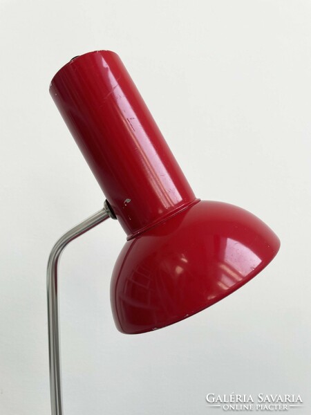 Retro table lamp red