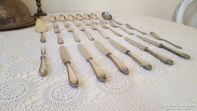 Gr 90, silver-plated cutlery set 25 pcs.