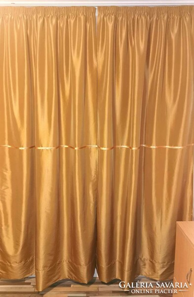 Nyírt mintás (shearly) függöny karamell taft sötétítővel egyben készre varrva 3,5m széles