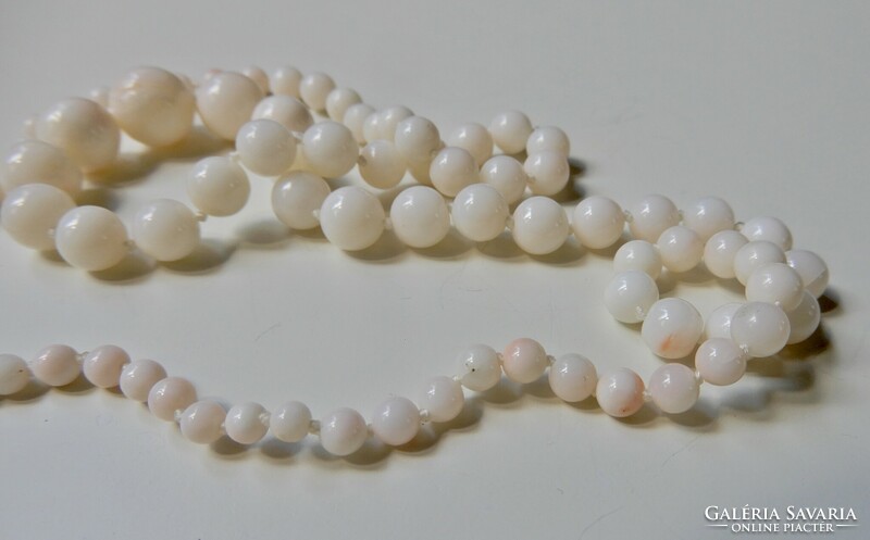 Antique noble white coral pearl string with 333 gold clasp