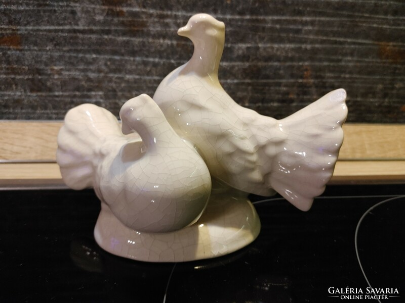 Porcelain pair of pigeons - damaged